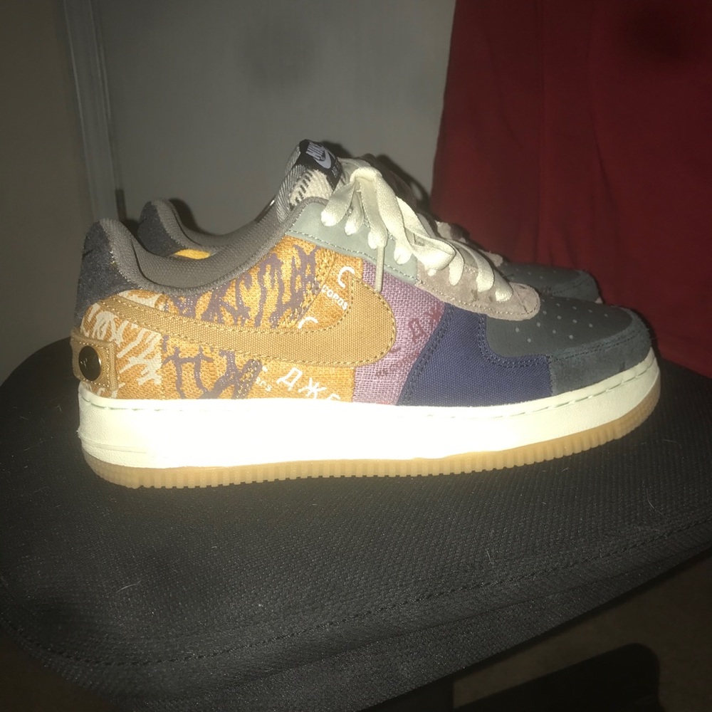 Travis Scott Air Force 1